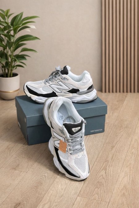 الأسود والأبيض